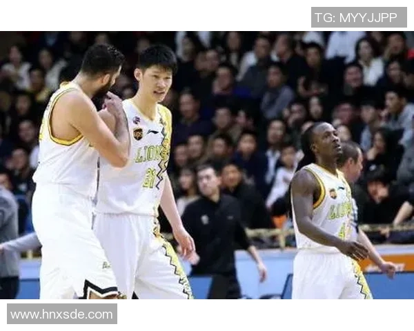 深圳网球队以82分领跑冠军赛积分榜展现强劲实力和团队合作精神