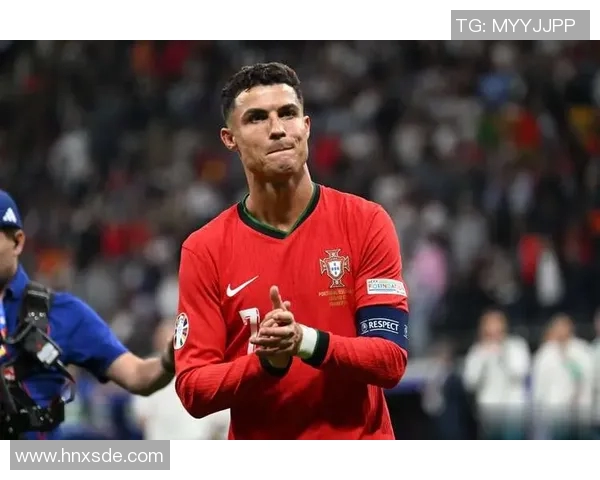 国际足球明星对阵盛宴引发全球球迷热潮与期待